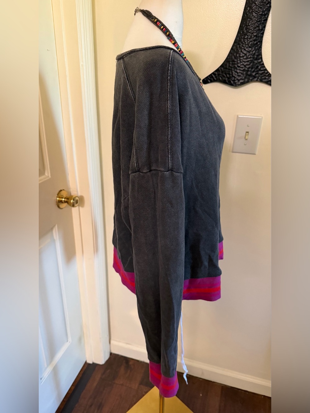 Charcoal cropped Crewneck Pullover with Pink Stripe Trim by Natural life - Picture 7 of 9